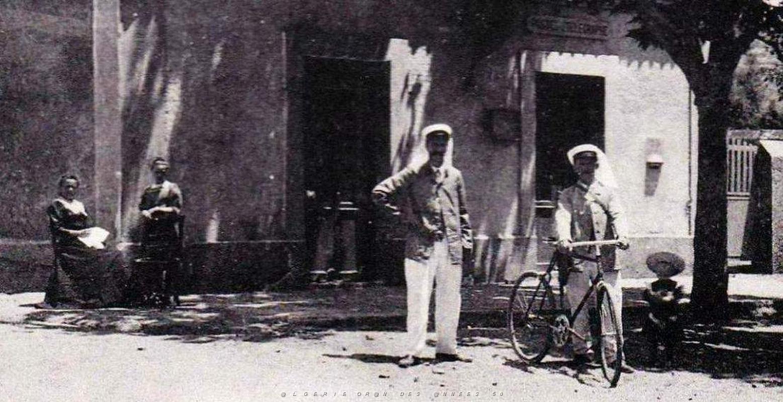 1526-Franchetti - La Poste2.jpg